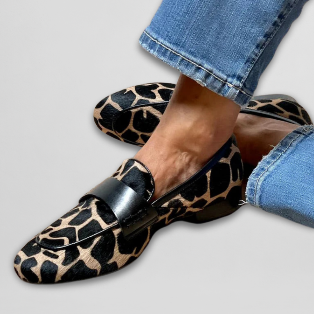 Élise™ | Chic Animal Print Loafers