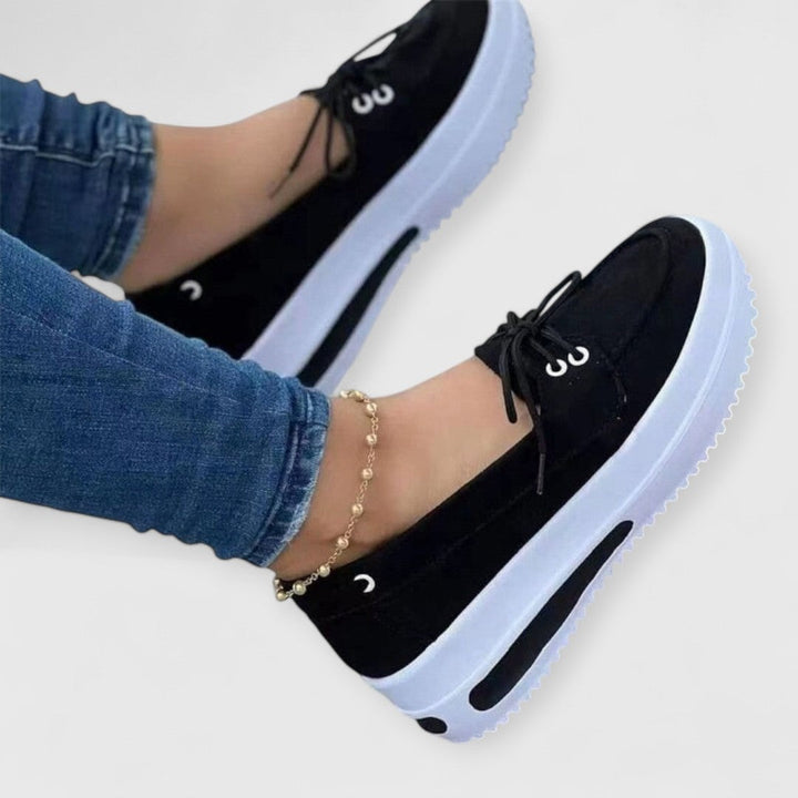 Kris™ | Stylish Lace-Up Sneakers