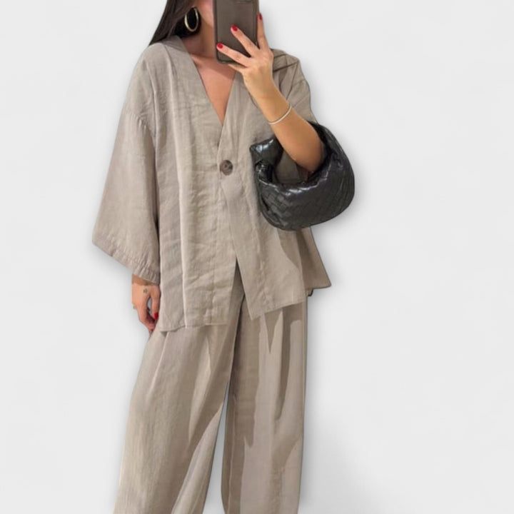 Jacqueline - Casual V-Neck Top and Pants Duo