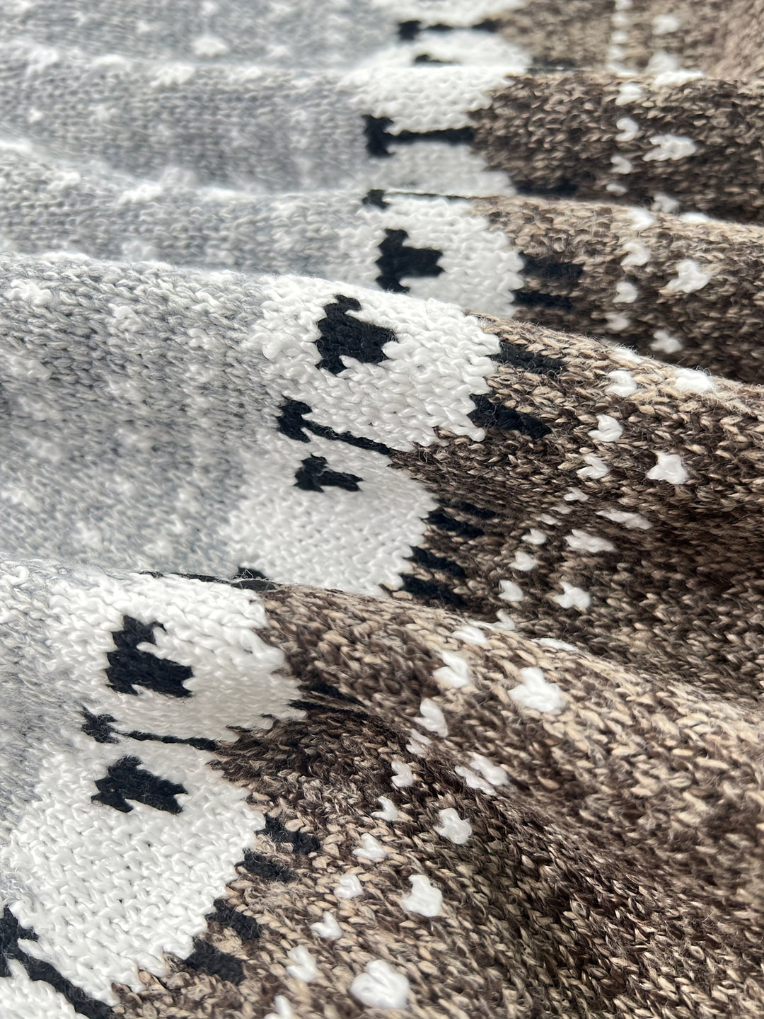 Nordic™ | Elegant Winter Sweater with Sheep Jacquard Pattern