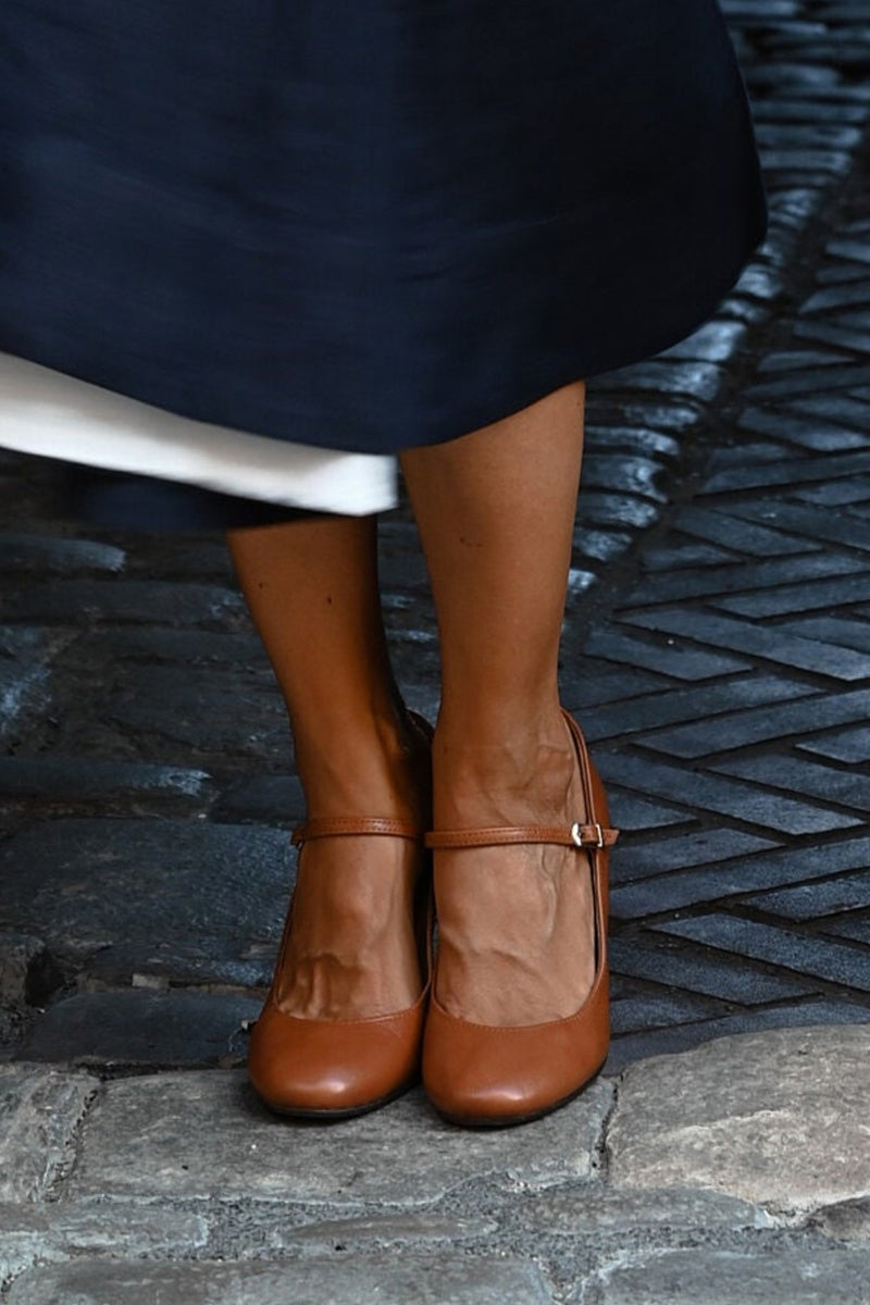 Bravina™ | Everyday Sandals with a Small Heel