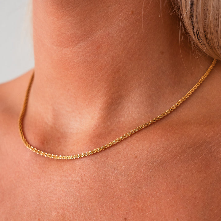 Elina Necklace