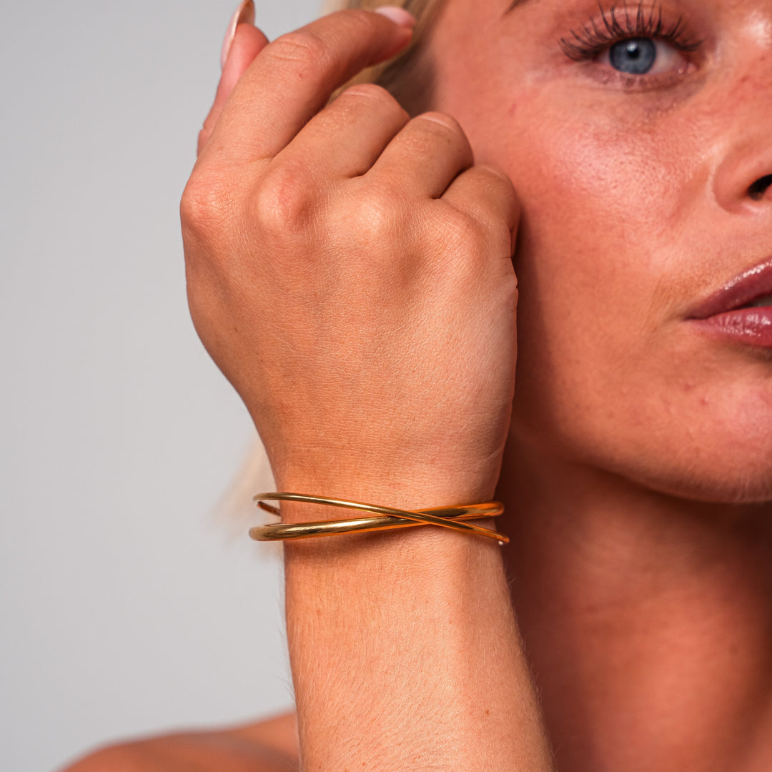 Elegant Eva Bracelet