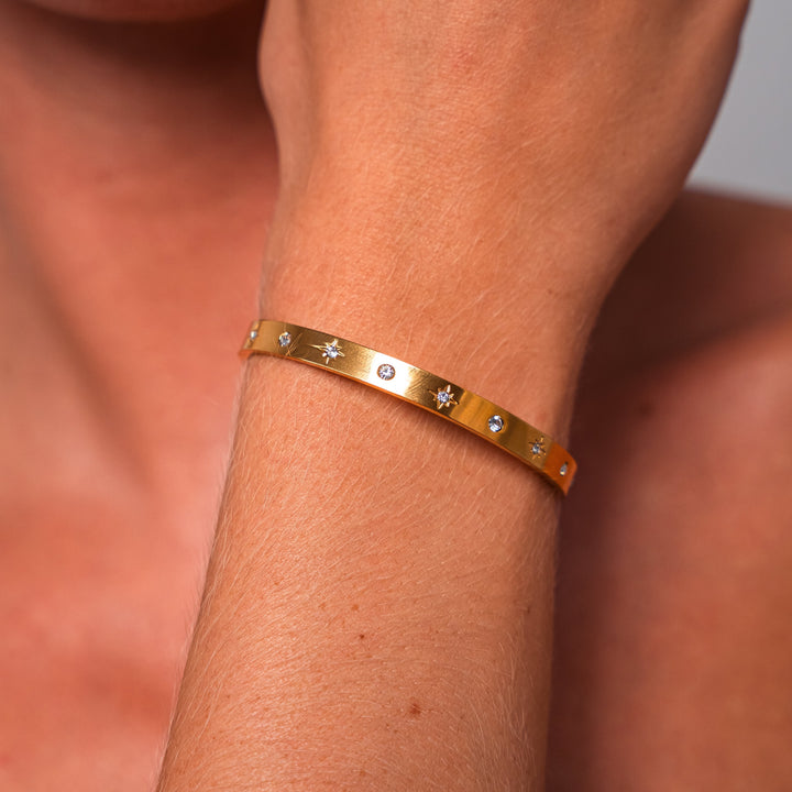 Elegant Crystal Bracelet