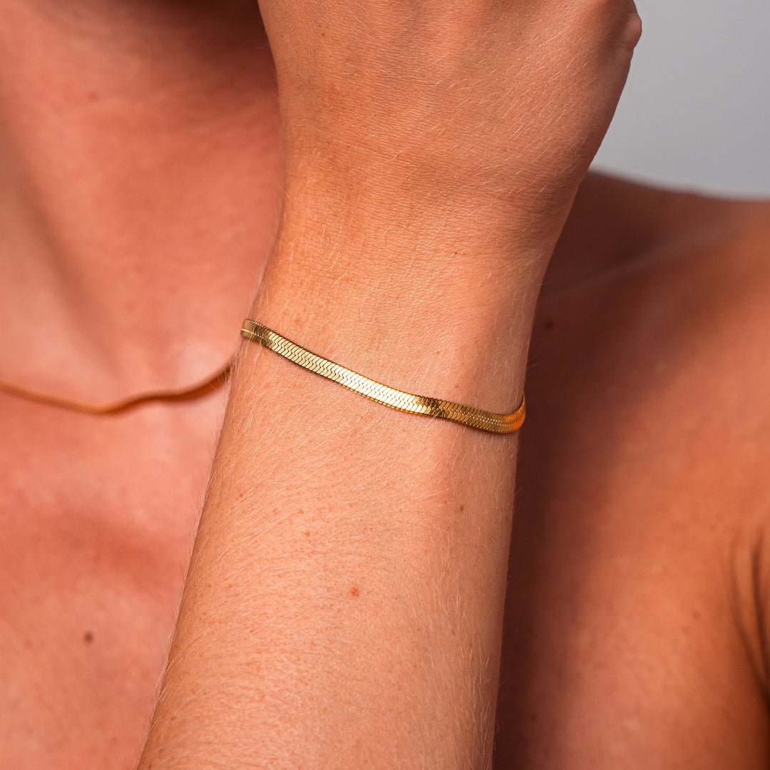 Snake-Inspired Sarya Bracelet