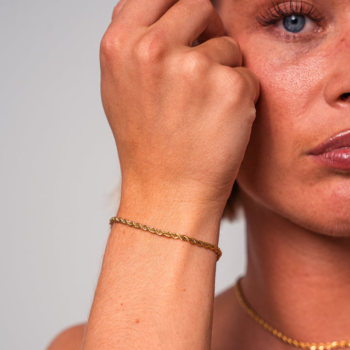 Ella Twist Bracelet
