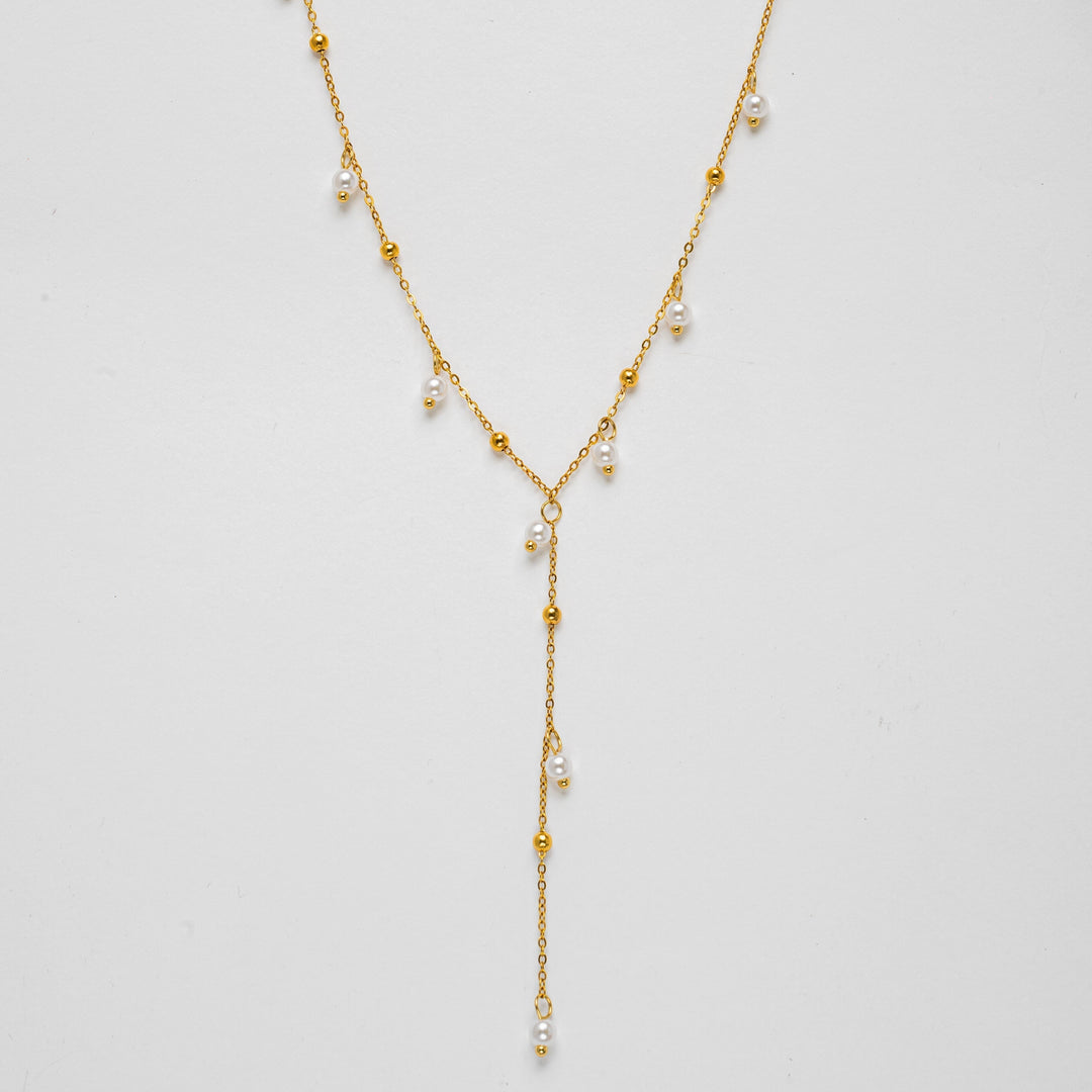 Elegant Pearl Pendant Necklace