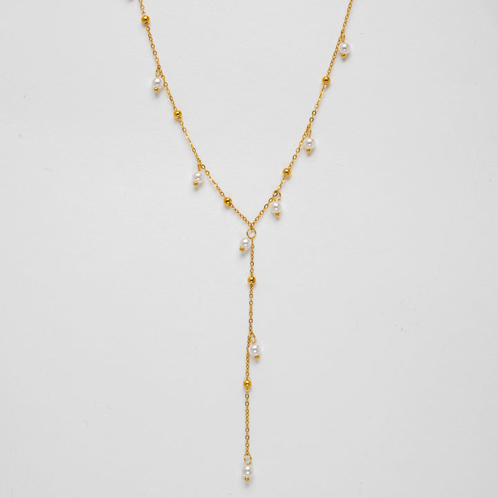 Elegant Pearl Pendant Necklace