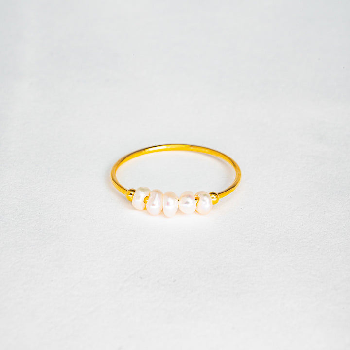 Small Pearl Ring