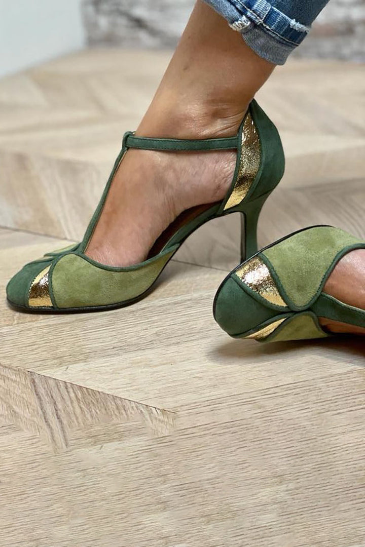 Taviana™ | Patchwork Pumps with T-Strap and Closed Toe Area