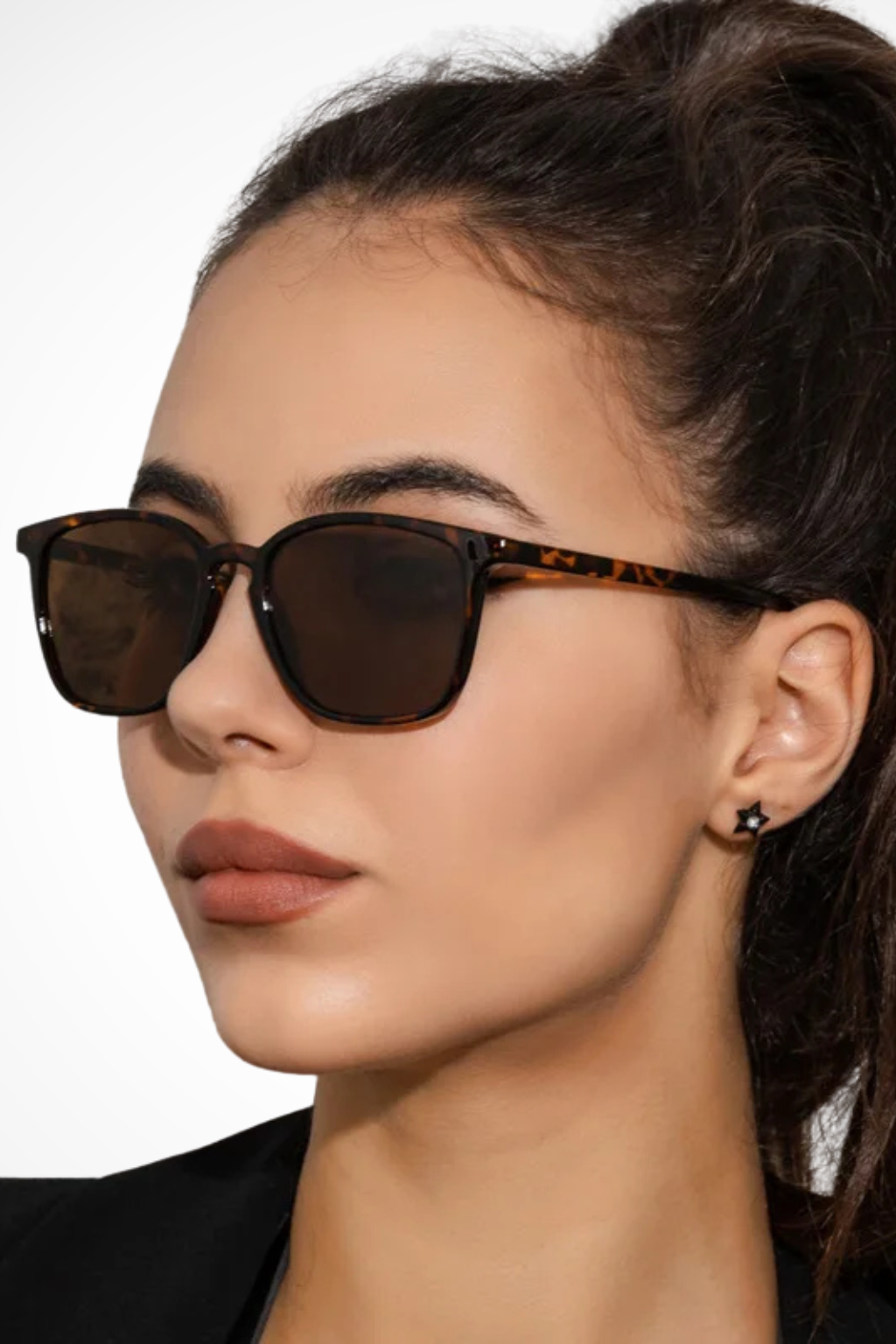 Women's Compact Square Frame Tortoiseshell Pattern Rounded Edge Tinted Lens Sunglasses