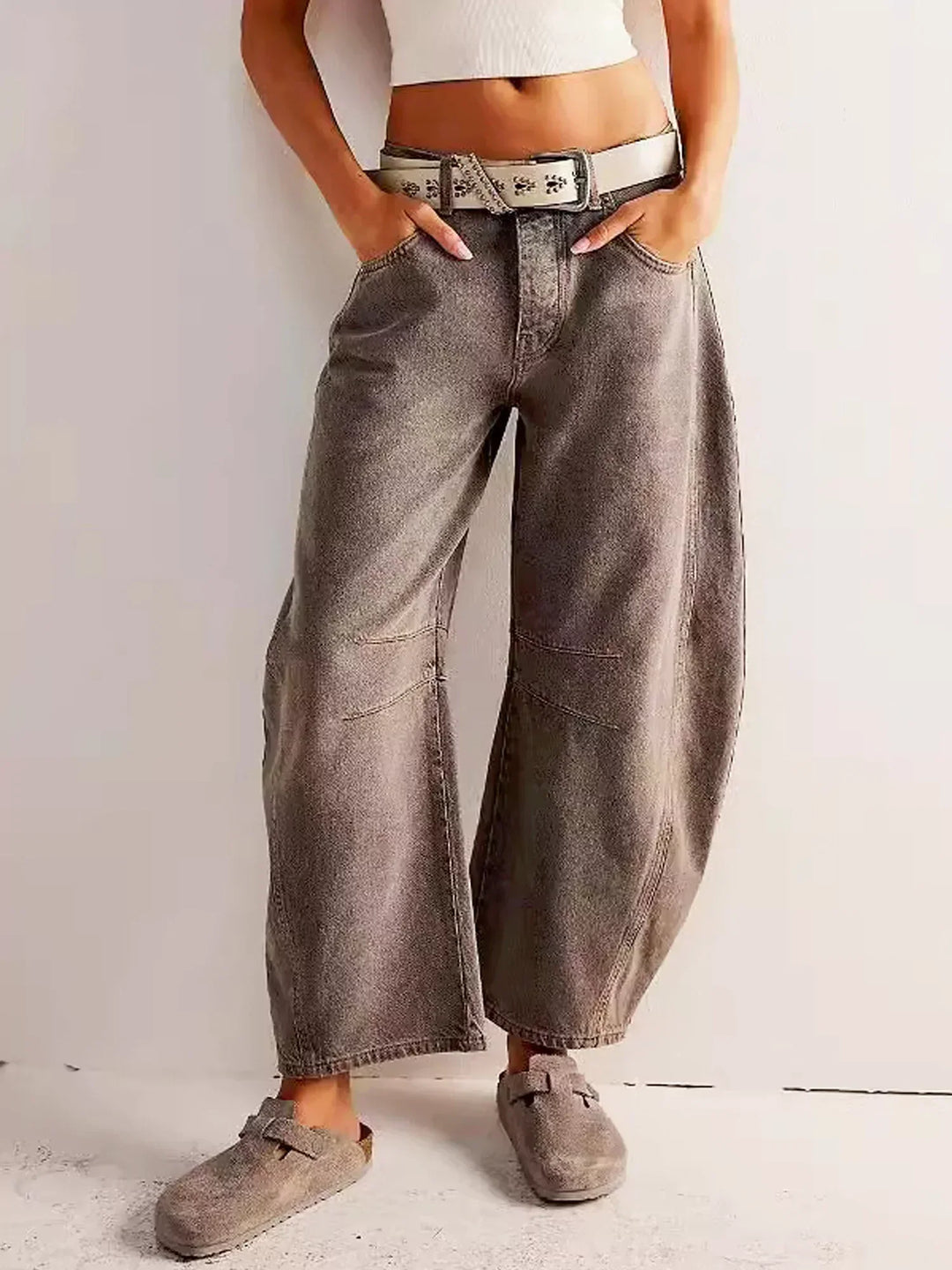 Women's Leopard Print Low Rise Barrel Wide Leg Jeans Front Pockets Button Zip Fly Panel Seam Cropped Ankle Pants Wide Leg Pants