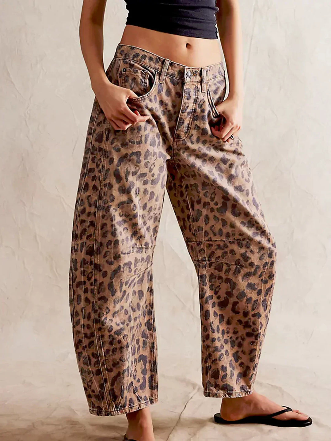 Women's Leopard Print Low Rise Barrel Wide Leg Jeans Front Pockets Button Zip Fly Panel Seam Cropped Ankle Pants Wide Leg Pants