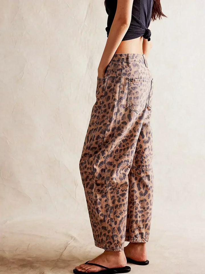 Women's Leopard Print Low Rise Barrel Wide Leg Jeans Front Pockets Button Zip Fly Panel Seam Cropped Ankle Pants Wide Leg Pants