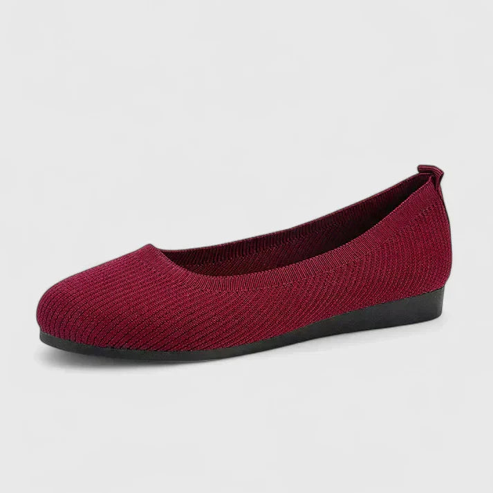 Women's Slip-On Comfort Flat Shoes with Round Toe, Ribbed Textured Upper and Heel Pull Tab