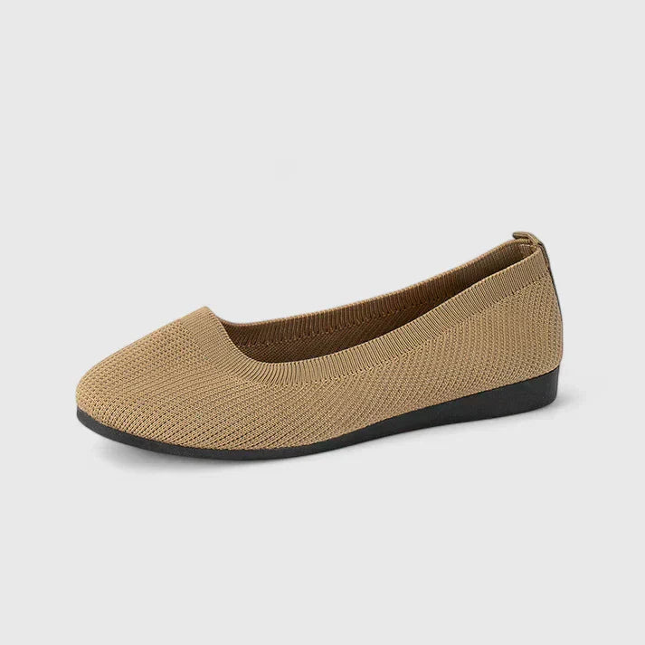 Women's Slip-On Comfort Flat Shoes with Round Toe, Ribbed Textured Upper and Heel Pull Tab