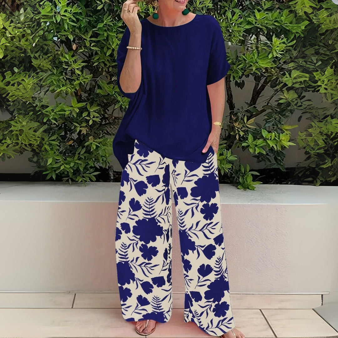 Women's Two-Piece Set with Relaxed Crew Neck Short Sleeve Top and Tropical Floral Print Wide-Leg Palazzo Pants