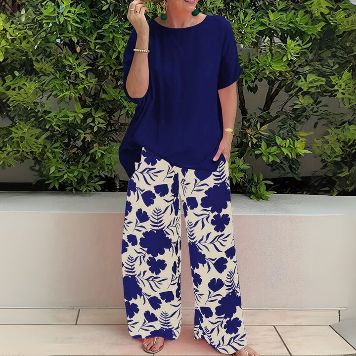 Women's Two-Piece Set with Relaxed Crew Neck Short Sleeve Top and Tropical Floral Print Wide-Leg Palazzo Pants