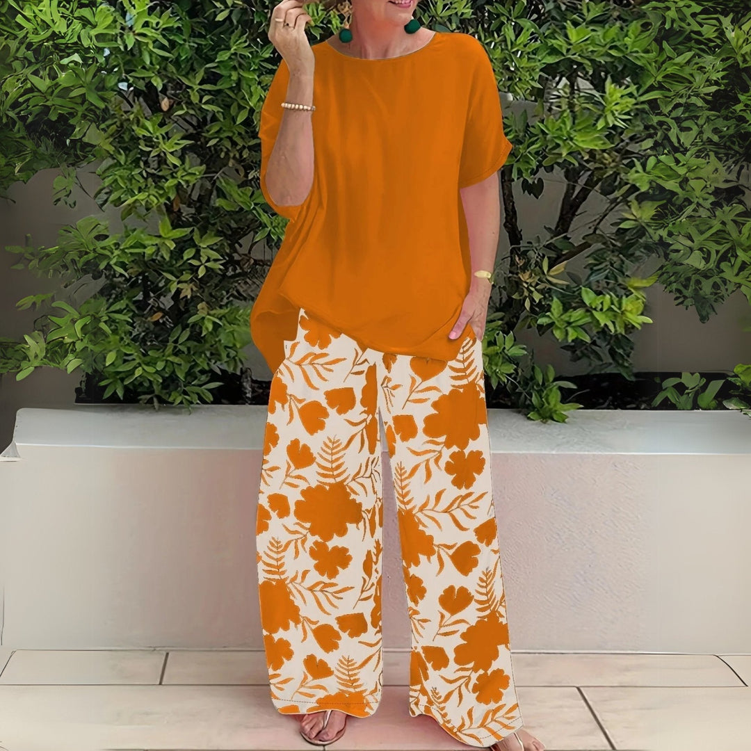 Women's Two-Piece Set with Relaxed Crew Neck Short Sleeve Top and Tropical Floral Print Wide-Leg Palazzo Pants