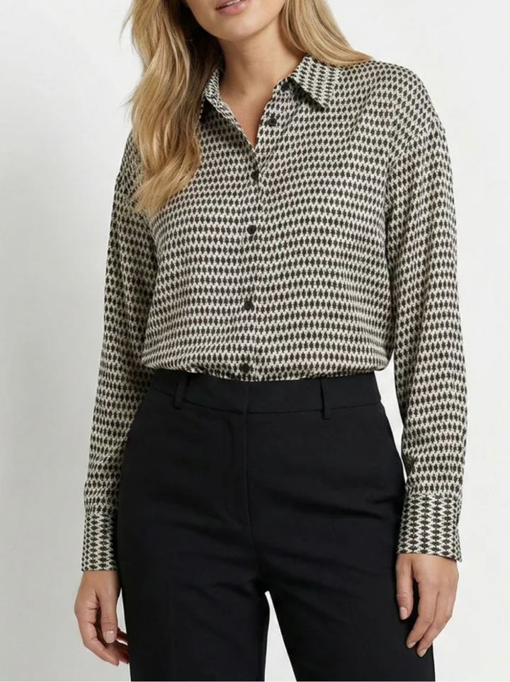 Women's Woven All Over Geometric Diamond Print Point Collar Long Sleeve Full Button Front Loose Fit Shirt