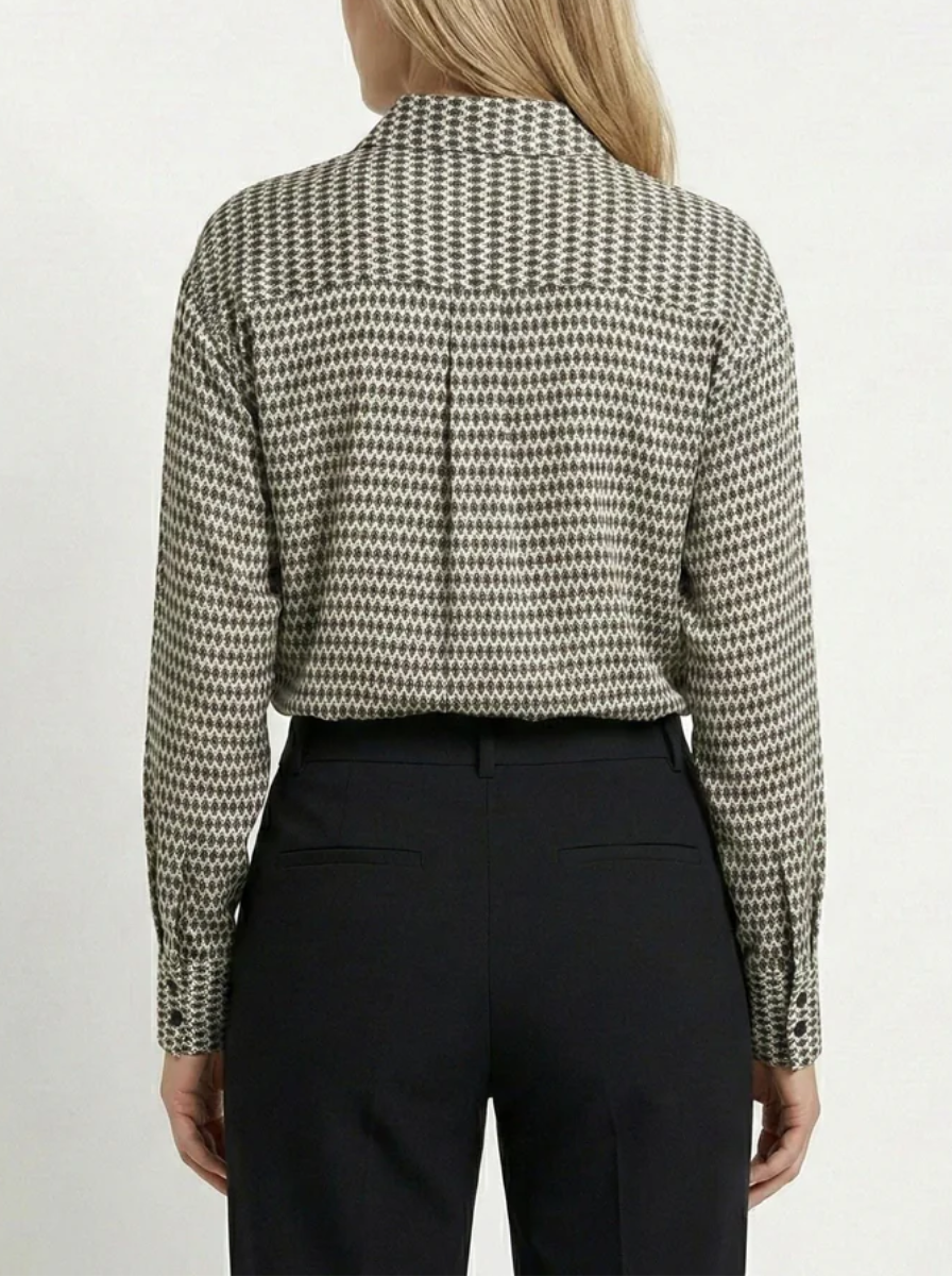 Women's Woven All Over Geometric Diamond Print Point Collar Long Sleeve Full Button Front Loose Fit Shirt