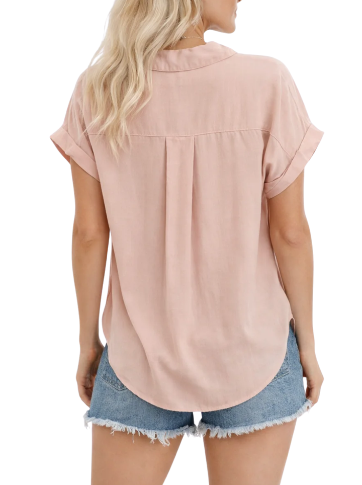 Women's Woven Short Sleeve Oversized Button Down Single Chest Pocket Curved Hem Shirt